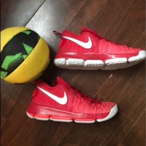 Boy tennis shoes 👟